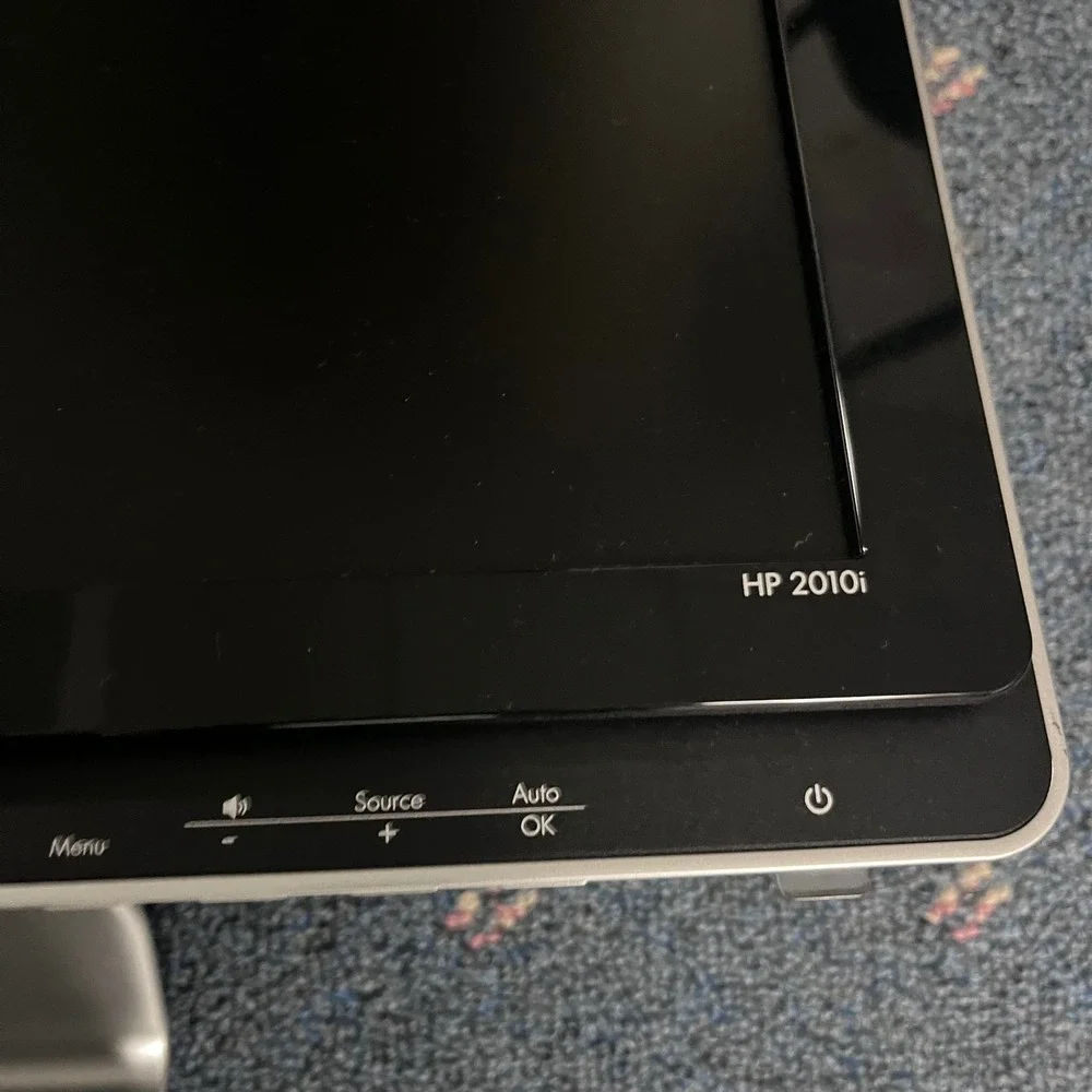 HP 2010i 20 Inch Widescreen LCD Monitor Built-in Speakers DVI VGA WC030A Black